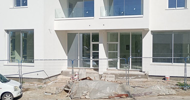 High-Visibility Commercial Property in Polemi, for sale – Investment Opportunity