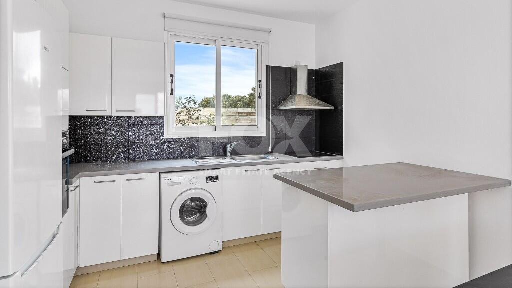 For sale Prime Real Estate: High-Yield four Bed Villa in Exclusive Gated Community