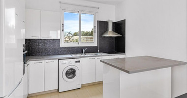 For sale Prime Real Estate: High-Yield four Bed Villa in Exclusive Gated Community