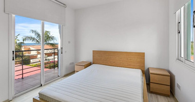 For sale Prime Real Estate: High-Yield four Bed Villa in Exclusive Gated Community