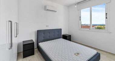 For sale Prime Real Estate: High-Yield four Bed Villa in Exclusive Gated Community