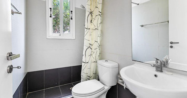 For sale Prime Real Estate: High-Yield four Bed Villa in Exclusive Gated Community