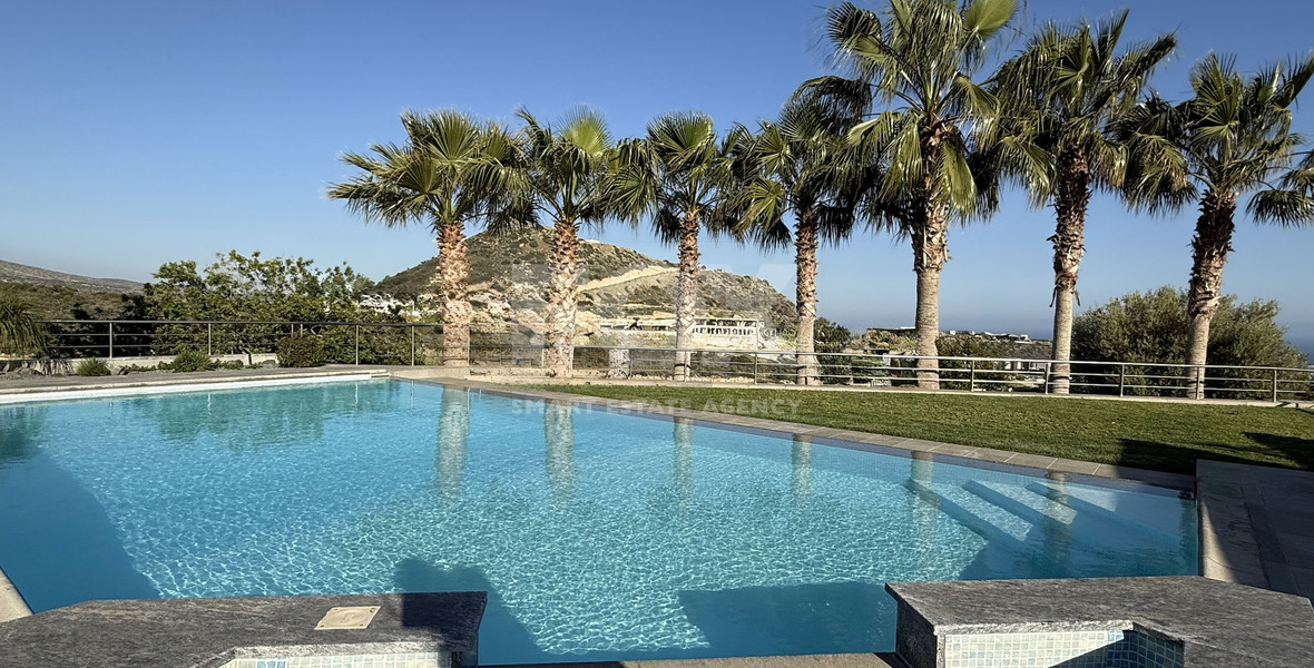 RENT: UNFURNISHED 4 BEDROOM VILLA WITH MAIDS QUARTER AND PANORAMIC SEA VIEWS- SWIMMING POOL- SOLAR PANELS- NEAR SCHOOLS.