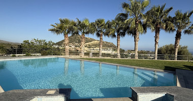 RENT: UNFURNISHED 4 BEDROOM VILLA WITH MAIDS QUARTER AND PANORAMIC SEA VIEWS- SWIMMING POOL- SOLAR PANELS- NEAR SCHOOLS.