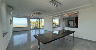 RENT: UNFURNISHED 4 BEDROOM VILLA WITH MAIDS QUARTER AND PANORAMIC SEA VIEWS- SWIMMING POOL- SOLAR PANELS- NEAR SCHOOLS.