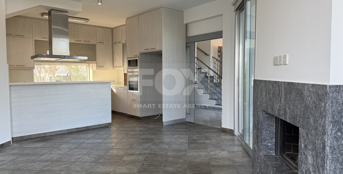 RENT: UNFURNISHED 4 BEDROOM VILLA WITH MAIDS QUARTER AND PANORAMIC SEA VIEWS- SWIMMING POOL- SOLAR PANELS- NEAR SCHOOLS.