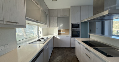 RENT: UNFURNISHED 4 BEDROOM VILLA WITH MAIDS QUARTER AND PANORAMIC SEA VIEWS- SWIMMING POOL- SOLAR PANELS- NEAR SCHOOLS.