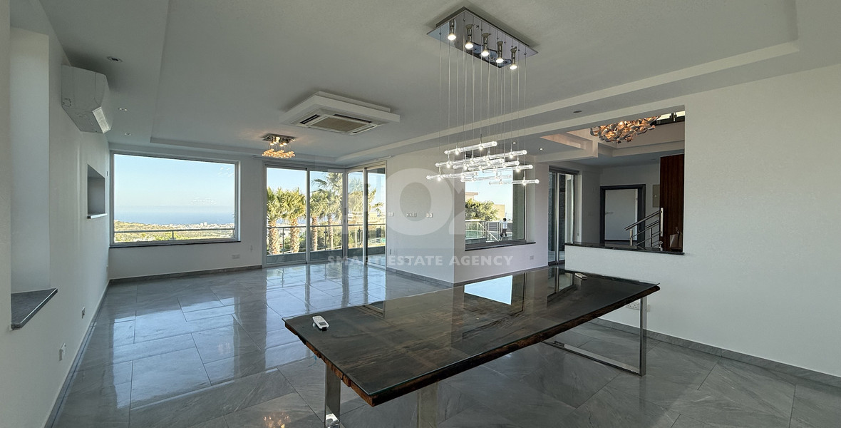 RENT: UNFURNISHED 4 BEDROOM VILLA WITH MAIDS QUARTER AND PANORAMIC SEA VIEWS- SWIMMING POOL- SOLAR PANELS- NEAR SCHOOLS.