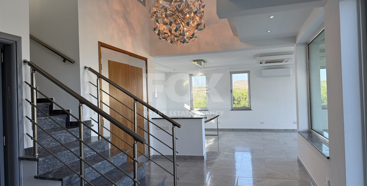 RENT: UNFURNISHED 4 BEDROOM VILLA WITH MAIDS QUARTER AND PANORAMIC SEA VIEWS- SWIMMING POOL- SOLAR PANELS- NEAR SCHOOLS.