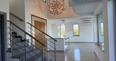 RENT: UNFURNISHED 4 BEDROOM VILLA WITH MAIDS QUARTER AND PANORAMIC SEA VIEWS- SWIMMING POOL- SOLAR PANELS- NEAR SCHOOLS.