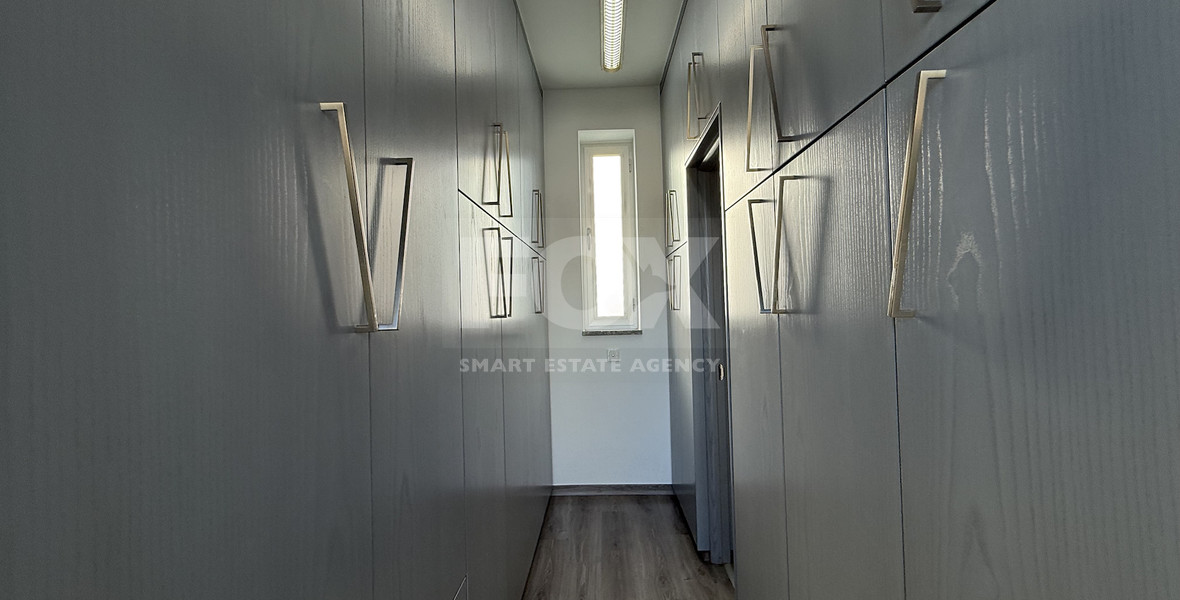 RENT: UNFURNISHED 4 BEDROOM VILLA WITH MAIDS QUARTER AND PANORAMIC SEA VIEWS- SWIMMING POOL- SOLAR PANELS- NEAR SCHOOLS.