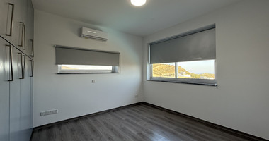 RENT: UNFURNISHED 4 BEDROOM VILLA WITH MAIDS QUARTER AND PANORAMIC SEA VIEWS- SWIMMING POOL- SOLAR PANELS- NEAR SCHOOLS.