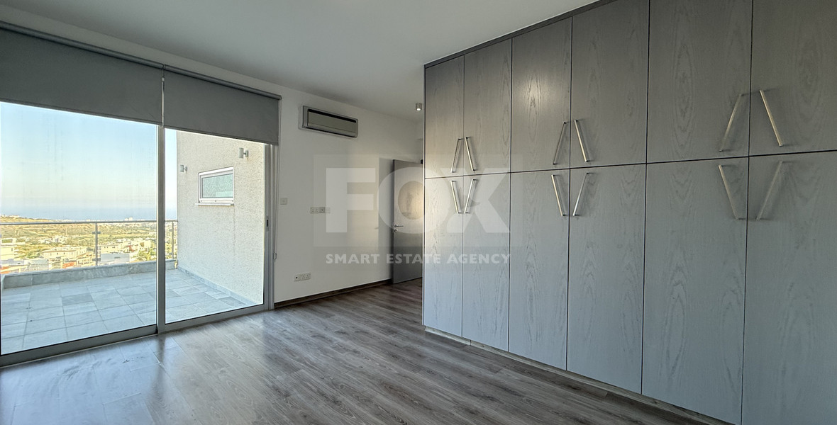 RENT: UNFURNISHED 4 BEDROOM VILLA WITH MAIDS QUARTER AND PANORAMIC SEA VIEWS- SWIMMING POOL- SOLAR PANELS- NEAR SCHOOLS.