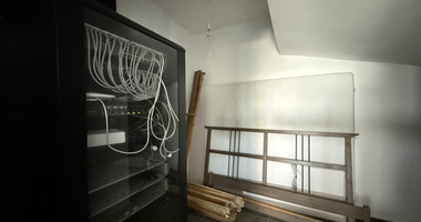 RENT: UNFURNISHED 4 BEDROOM VILLA WITH MAIDS QUARTER AND PANORAMIC SEA VIEWS- SWIMMING POOL- SOLAR PANELS- NEAR SCHOOLS.