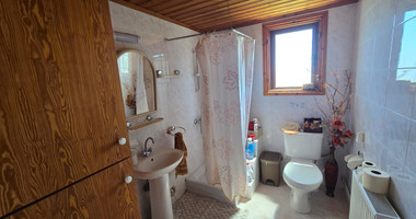 House for Rent in Lofou