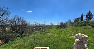 House for Rent in Lofou