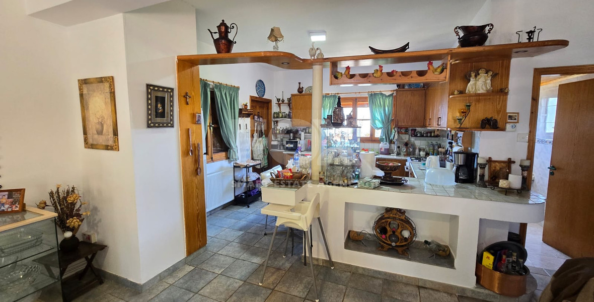 House for Rent in Lofou