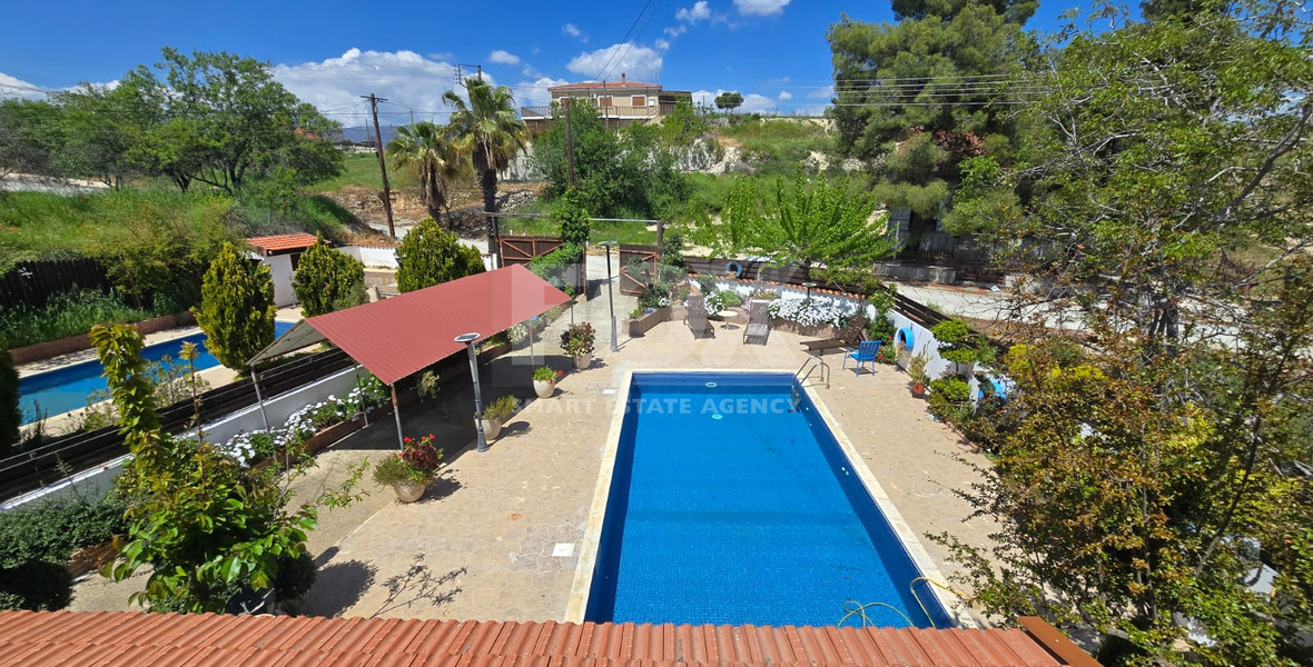 House for Rent in Lofou