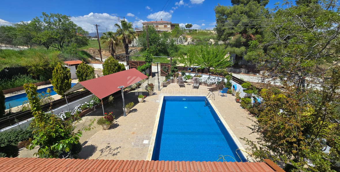 House for Rent in Lofou