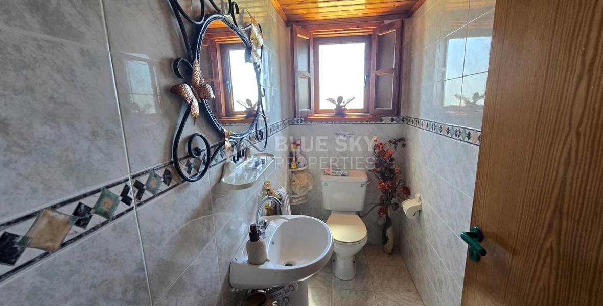 House for Rent in Lofou