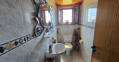House for Rent in Lofou