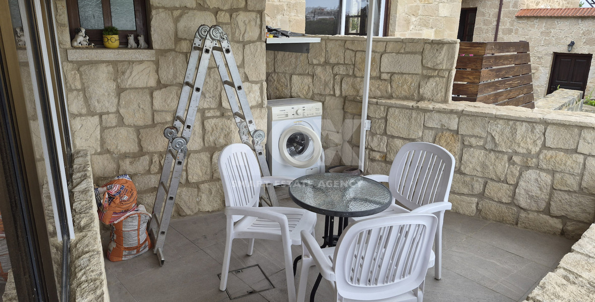 🌅  Three Bedroom House for Rent in Mesogi, Paphos