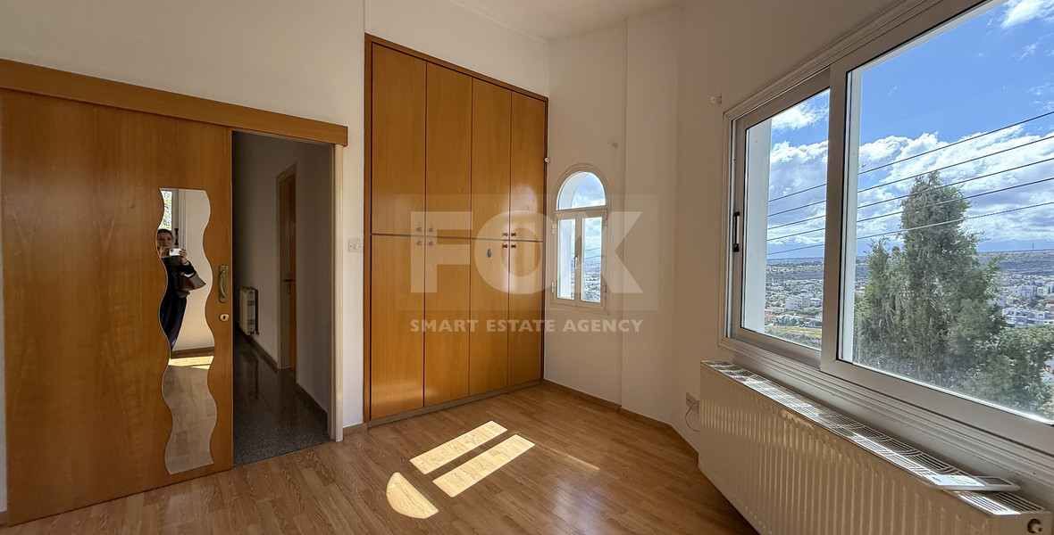 RENT:Deatched 4 bedroom unfurnished house with small garden in Agia Fyla with panoramic sea views,