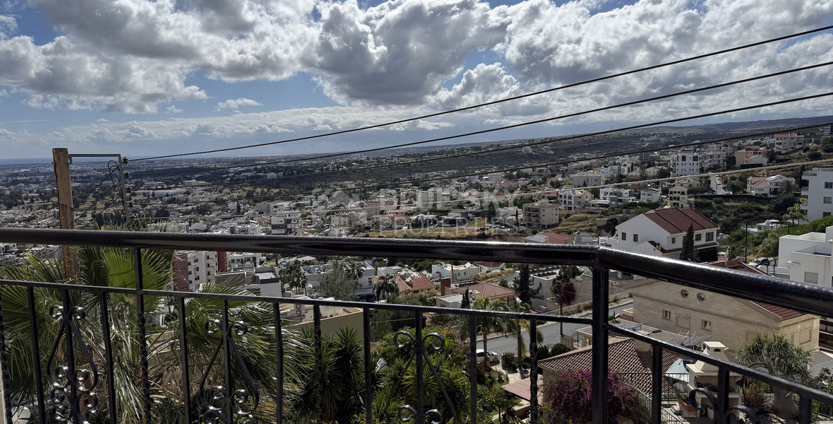 RENT:Deatched 4 bedroom unfurnished house with small garden in Agia Fyla with panoramic sea views,