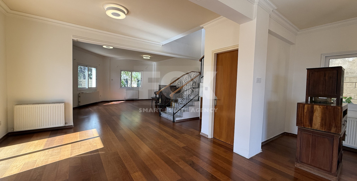 RENT:Deatched 4 bedroom unfurnished house with small garden in Agia Fyla with panoramic sea views,