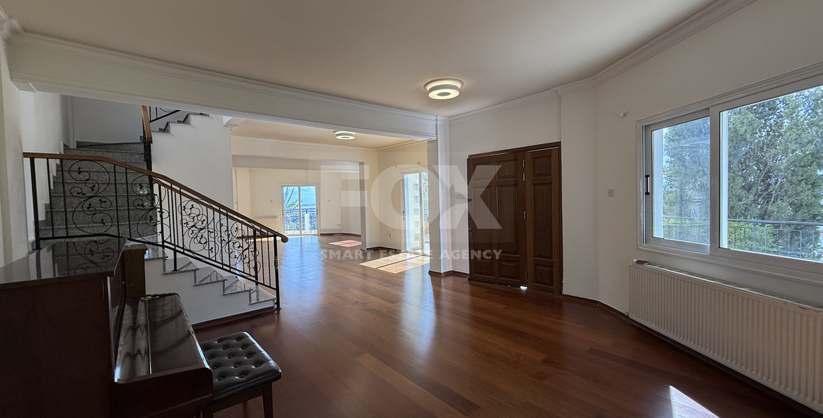 RENT:Deatched 4 bedroom unfurnished house with small garden in Agia Fyla with panoramic sea views,