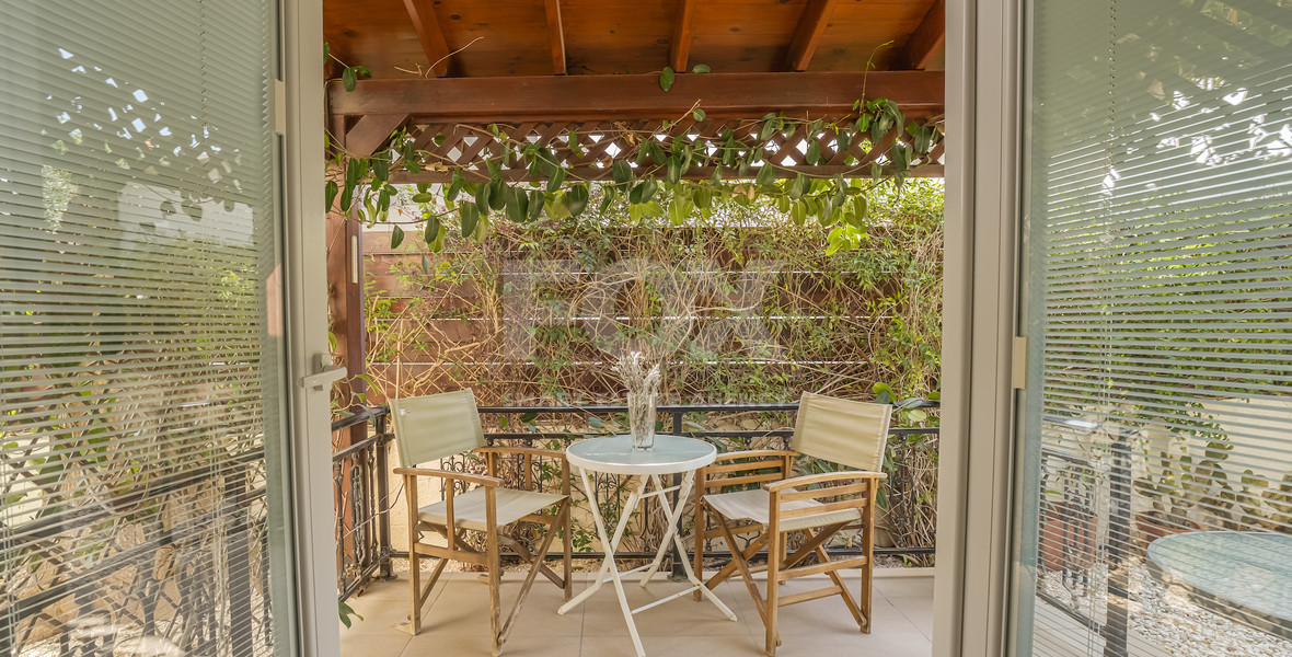 🌴 Elegant Four Bedroom Sea View Villa for Rent in Lower Peyia