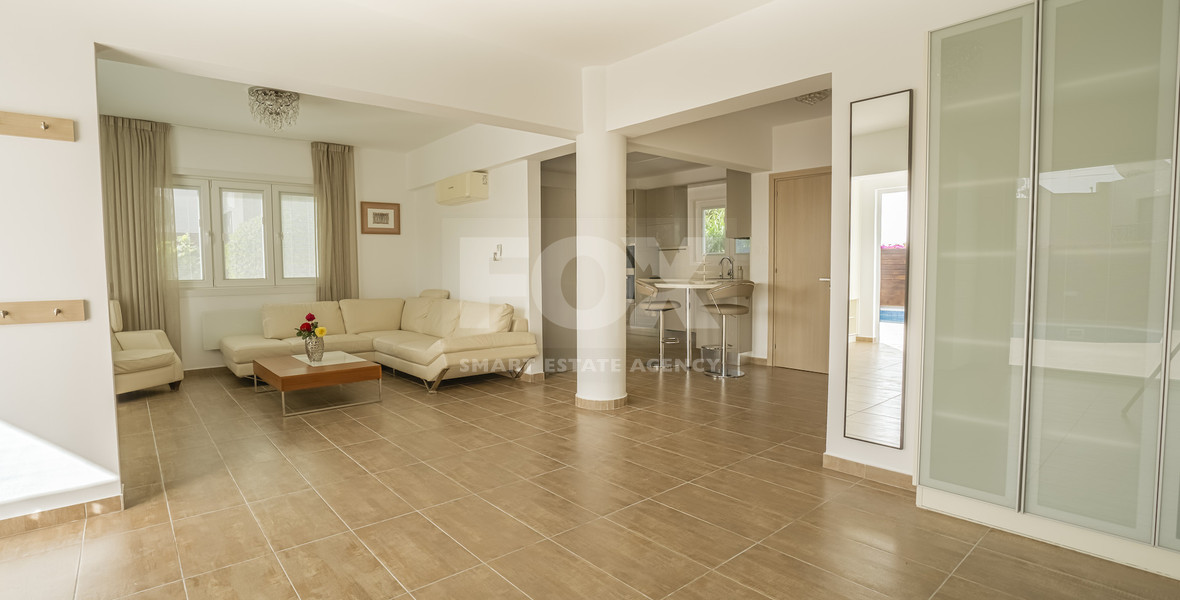 🌴 Elegant Four Bedroom Sea View Villa for Rent in Lower Peyia
