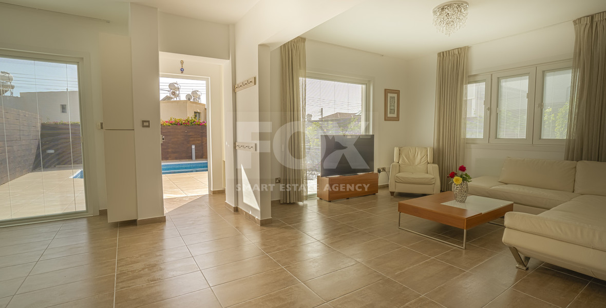 🌴 Elegant Four Bedroom Sea View Villa for Rent in Lower Peyia