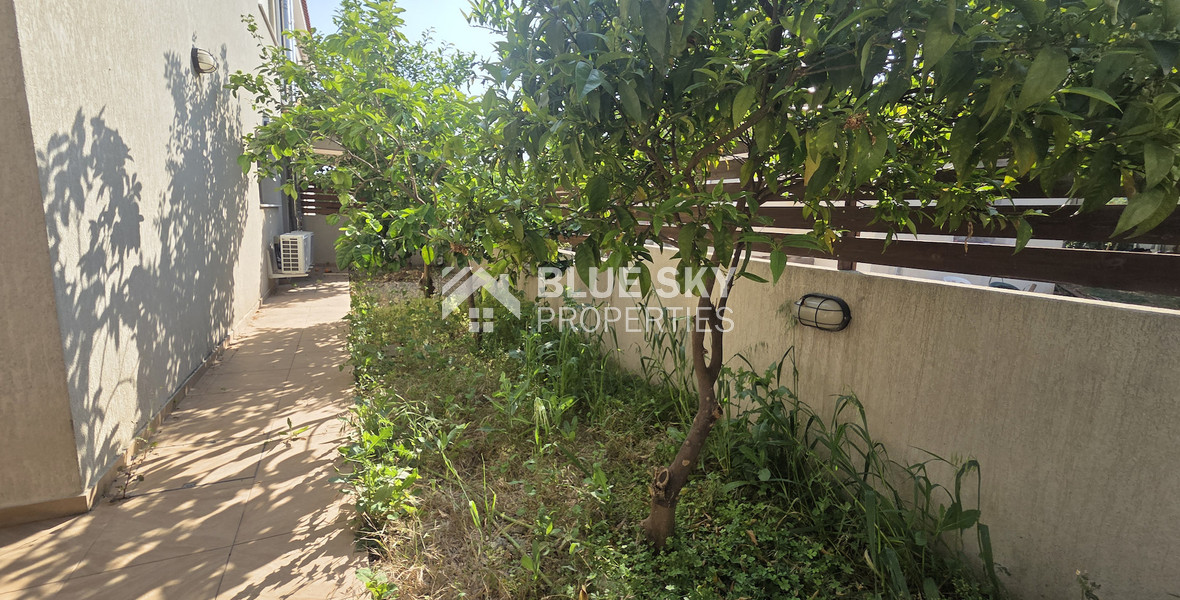 Spacious Eight-Bedroom House for Rent – Residential or Commercial Use – Agia Filaxi, Limassol