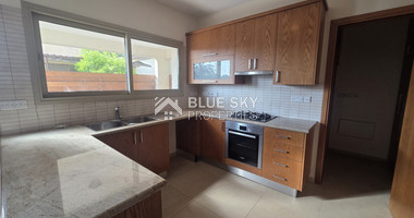 Spacious Eight-Bedroom House for Rent – Residential or Commercial Use – Agia Filaxi, Limassol