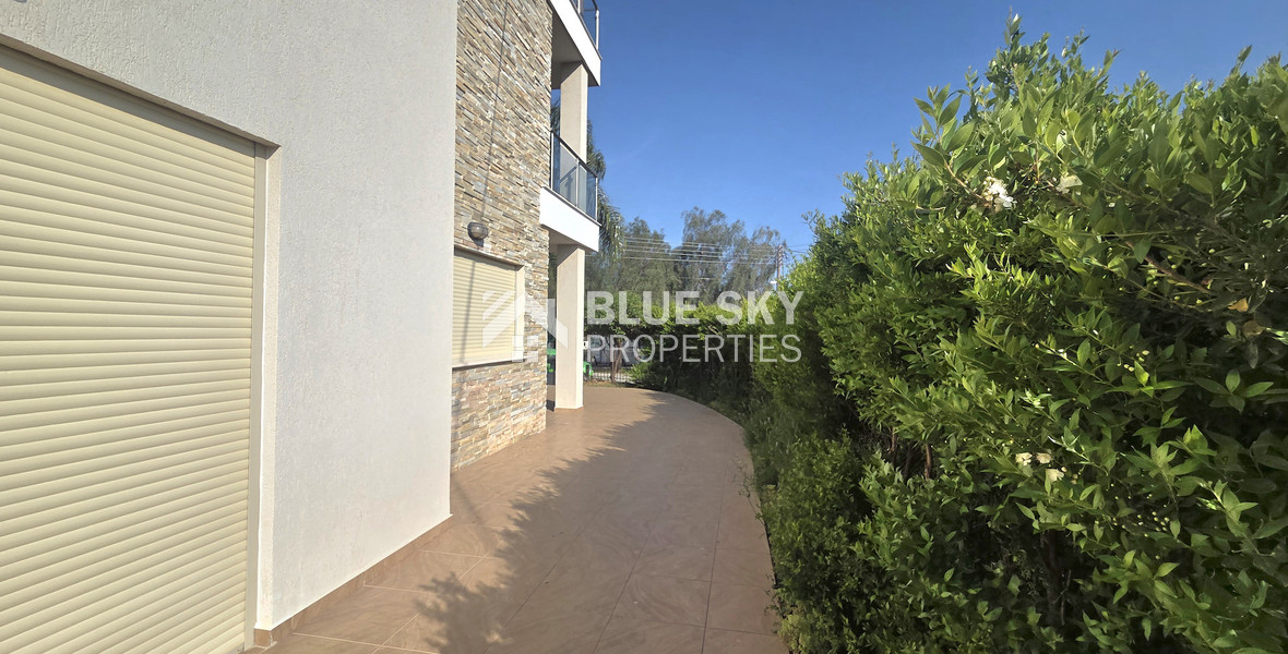 Spacious Eight-Bedroom House for Rent – Residential or Commercial Use – Agia Filaxi, Limassol