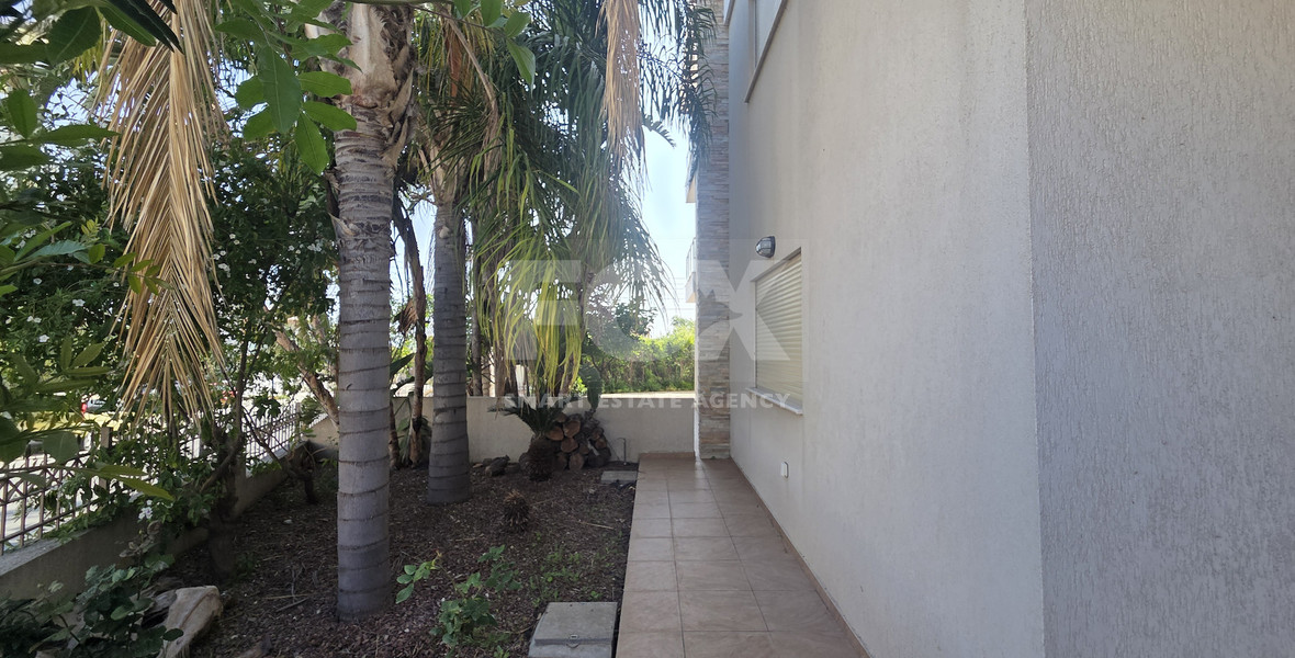 Spacious Eight-Bedroom House for Rent – Residential or Commercial Use – Agia Filaxi, Limassol