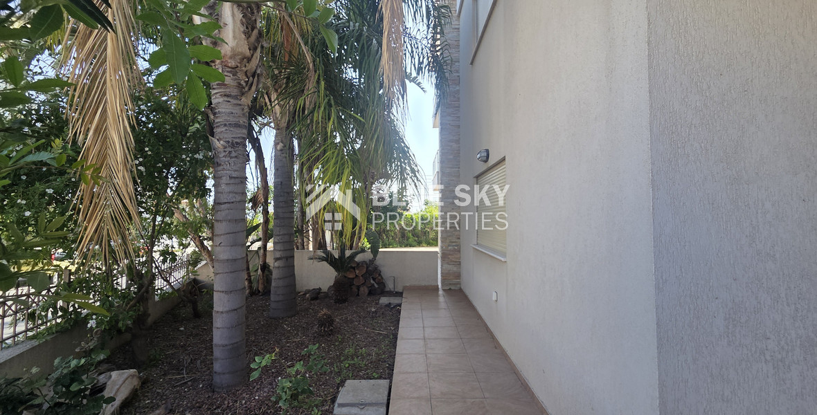 Spacious Eight-Bedroom House for Rent – Residential or Commercial Use – Agia Filaxi, Limassol