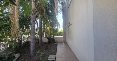 Spacious Eight-Bedroom House for Rent – Residential or Commercial Use – Agia Filaxi, Limassol
