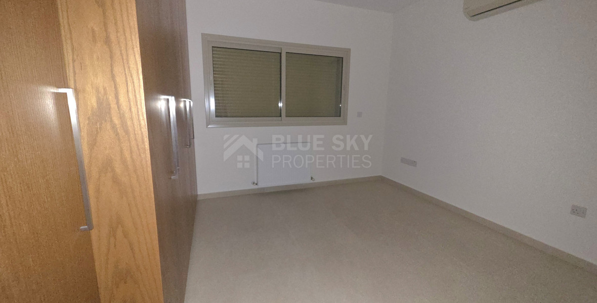 Spacious Eight-Bedroom House for Rent – Residential or Commercial Use – Agia Filaxi, Limassol