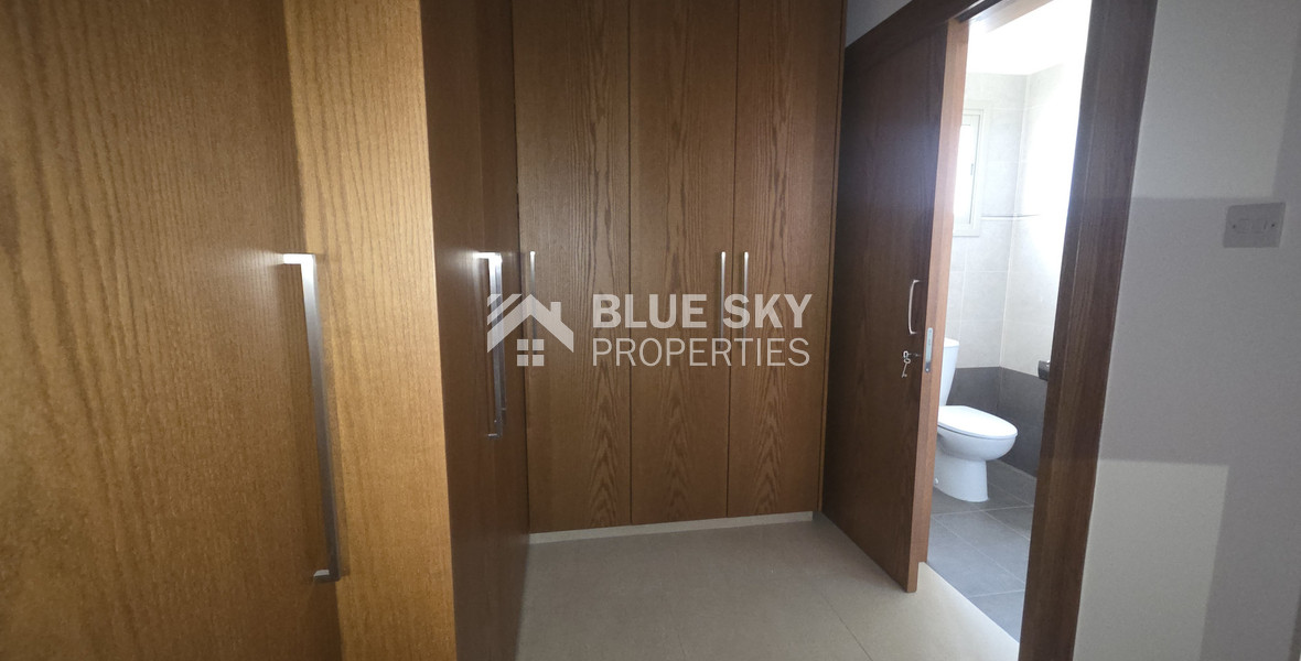 Spacious Eight-Bedroom House for Rent – Residential or Commercial Use – Agia Filaxi, Limassol