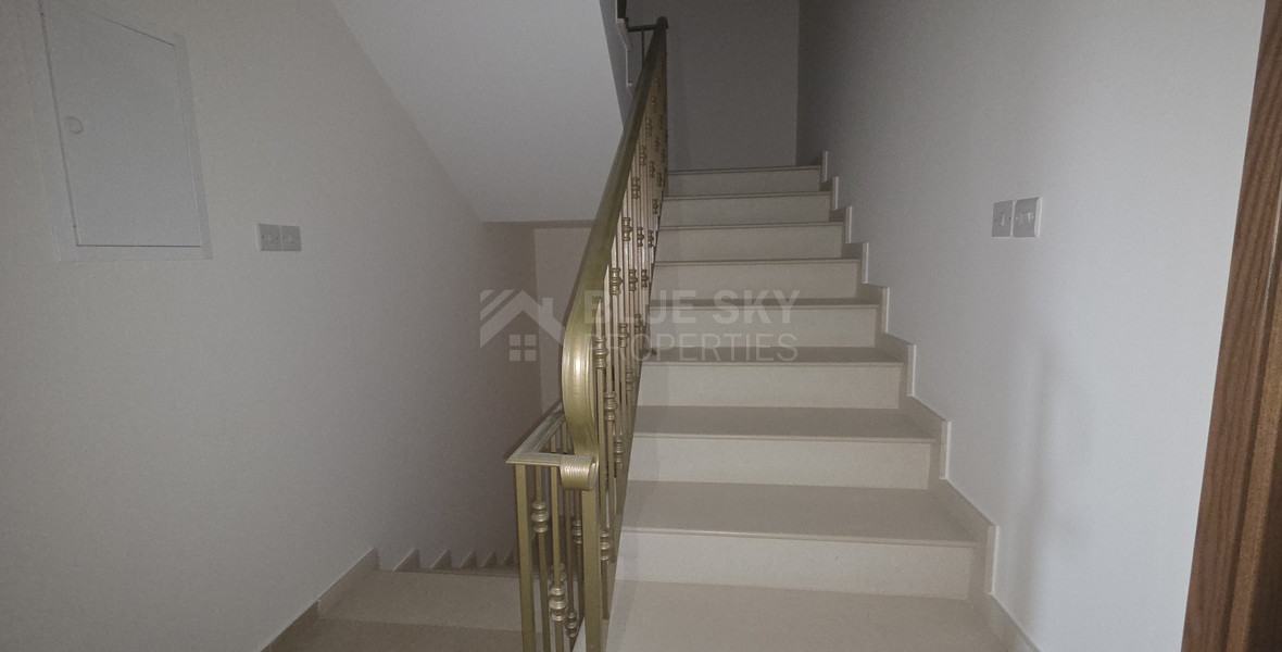 Spacious Eight-Bedroom House for Rent – Residential or Commercial Use – Agia Filaxi, Limassol