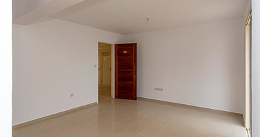 Studio Apartment with Sea Views in Pegeia – Spacious Veranda & Pool Access for sale