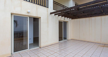 Studio Apartment with Sea Views in Pegeia – Spacious Veranda & Pool Access for sale