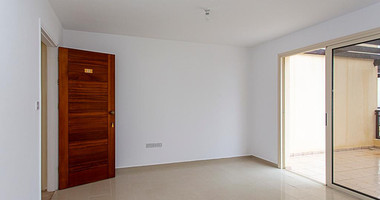 Studio Apartment with Sea Views in Pegeia – Spacious Veranda & Pool Access for sale