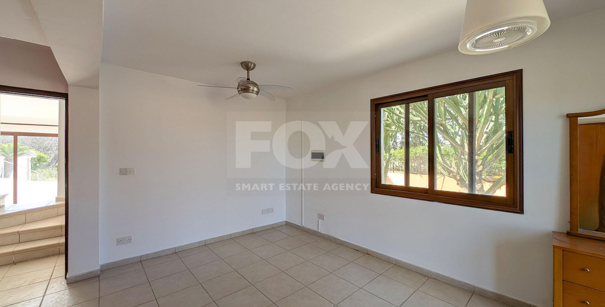Three Bedroom Detached House plus with Pool and Large Plot for Sale in Koloni ,  Geroskipou , in Paphos