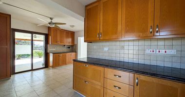 Three Bedroom Detached House plus with Pool and Large Plot for Sale in Koloni ,  Geroskipou , in Paphos