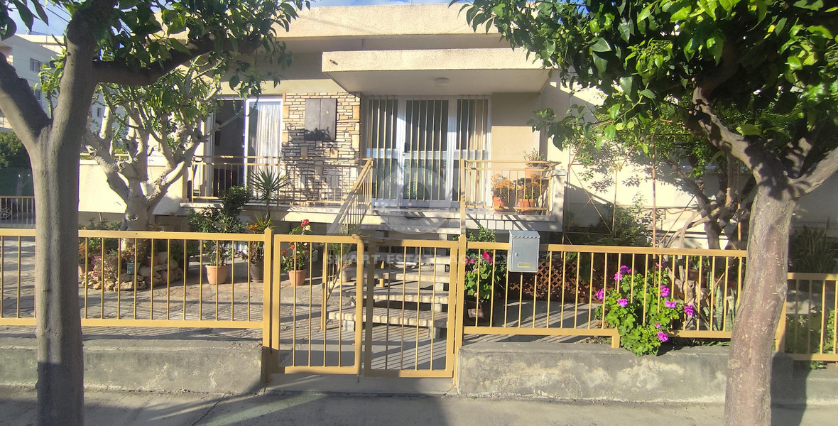 Fully Furnished 2-Bedroom House for Rent in Agios Ioannis