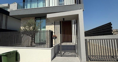 SALE: RESALE 6 BEDROOM VILLA IN AGIOS TYCHONAS NO VAT