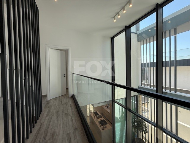 SALE: RESALE 6 BEDROOM VILLA IN AGIOS TYCHONAS NO VAT
